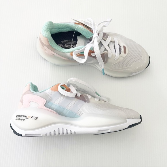 Adidas- NWT Women’s Alkyne White Multi FX6369- 5.5